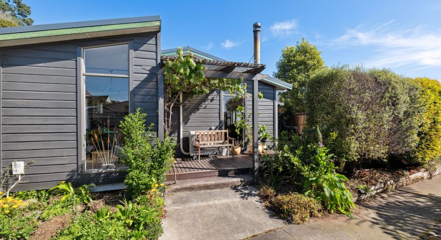  at 15B Marchant Place, Westown, New Plymouth
