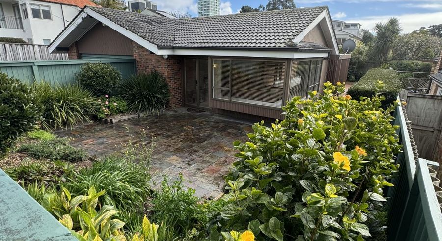  at 18 Sanders Avenue, Takapuna, Auckland