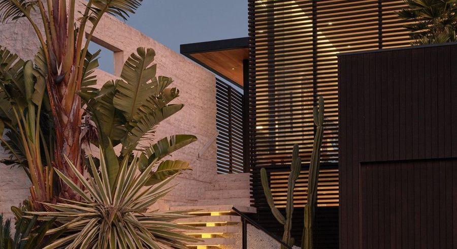  at 6 Island Bay Road, Beach Haven, North Shore City, Auckland