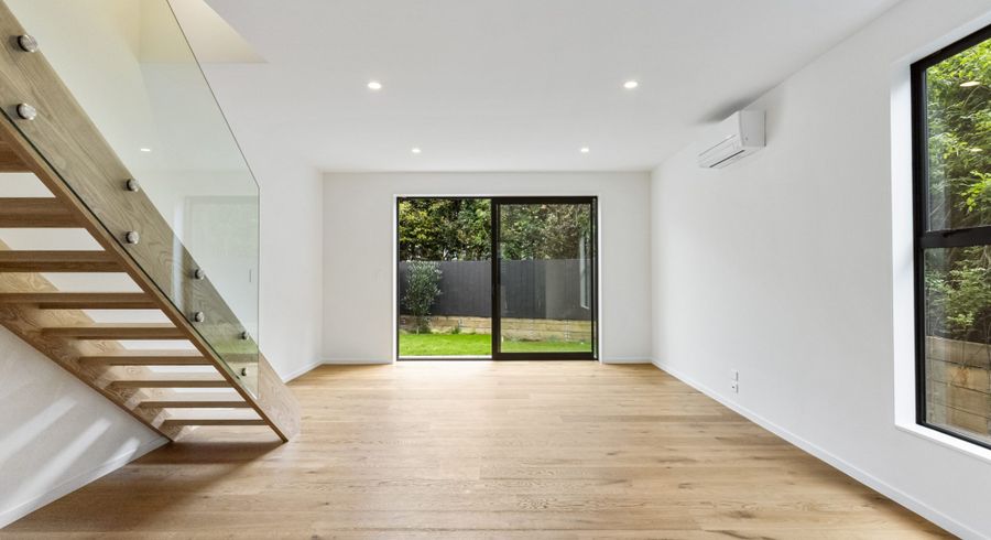 at 3/82 East Coast Road, Milford, North Shore City, Auckland
