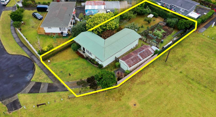  at 17 Miami Street, Mangere East, Auckland
