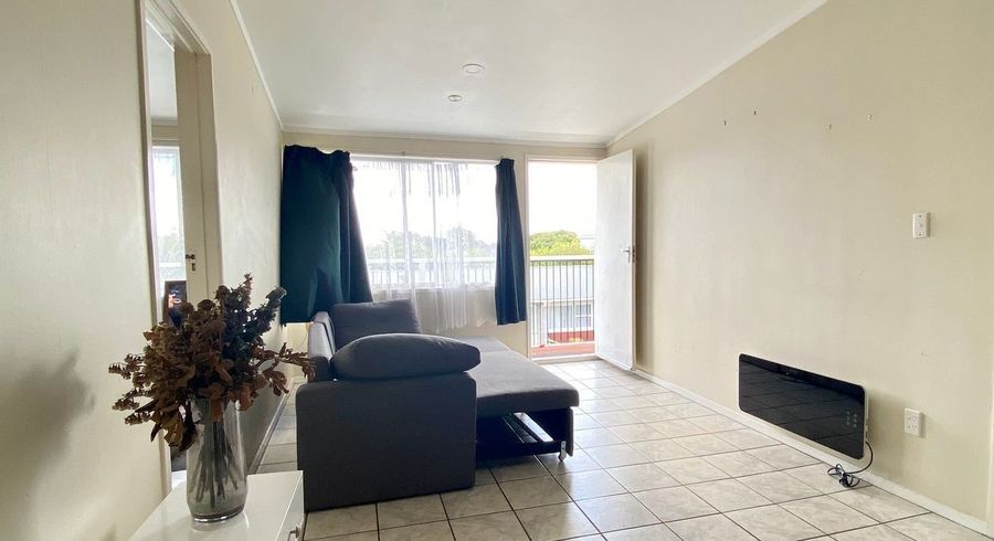  at 4/53 Grange Road, Mount Eden, Auckland City, Auckland