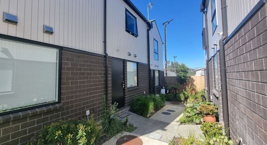  at 14/3234 Great North Road, New Lynn, Waitakere City, Auckland