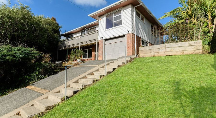  at 32 Anita Avenue, Mount Roskill, Auckland