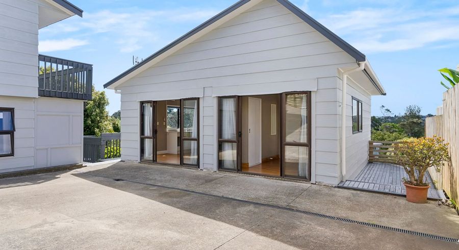 at 34 Capilano Place, Glenfield, North Shore City, Auckland