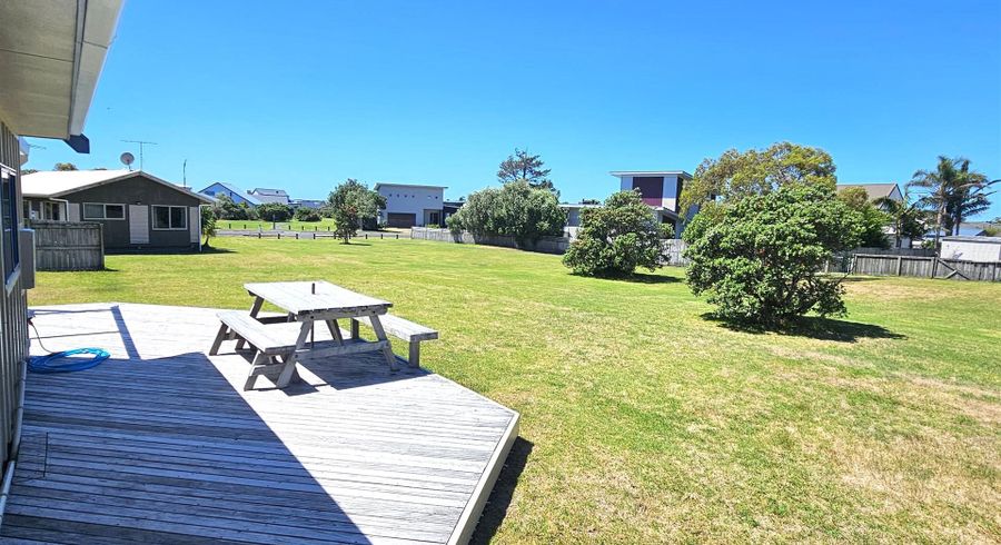  at 135 Kowhai Avenue, Matarangi, Thames-Coromandel, Waikato