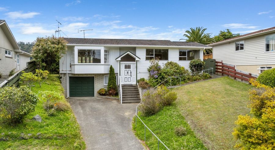  at 51 Sunbrae Drive, Silverstream, Upper Hutt