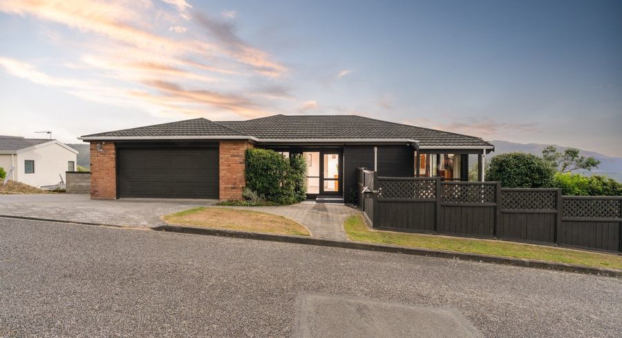  at 91 Woodman Drive, Tawa, Wellington, Wellington