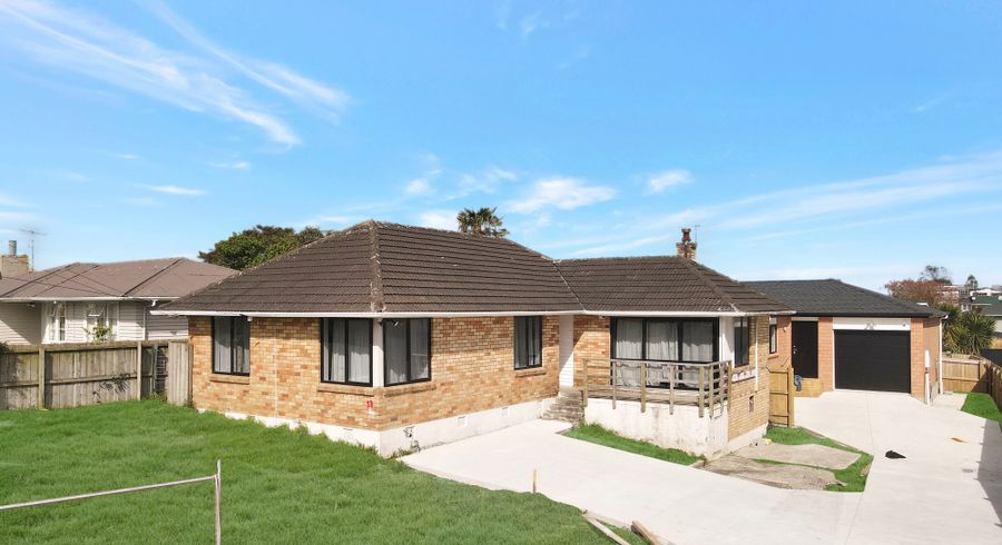  at 17 McAnnalley Street, Manurewa East, Auckland