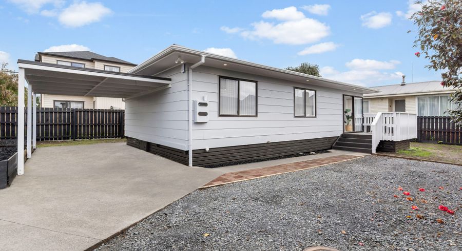  at 2/6 Cambridge Road, Manurewa, Manukau City, Auckland