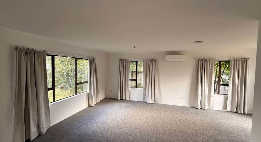  at 182 Luckens Road, West Harbour, Waitakere City, Auckland