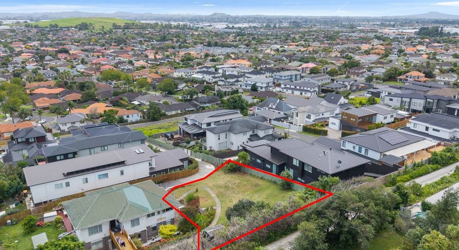  at 18A Roxborough Place, East Tamaki Heights, Manukau City, Auckland