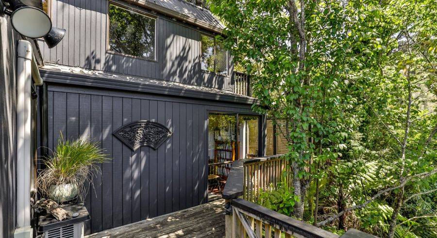  at 28 Wood Bay Road, Titirangi, Waitakere City, Auckland