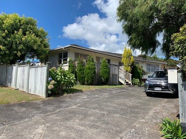  at 25 Tamahere Drive, Glenfield, North Shore City, Auckland