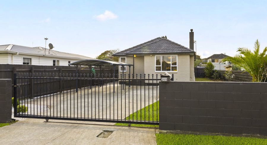  at 205 Puhinui Road, Papatoetoe, Manukau City, Auckland