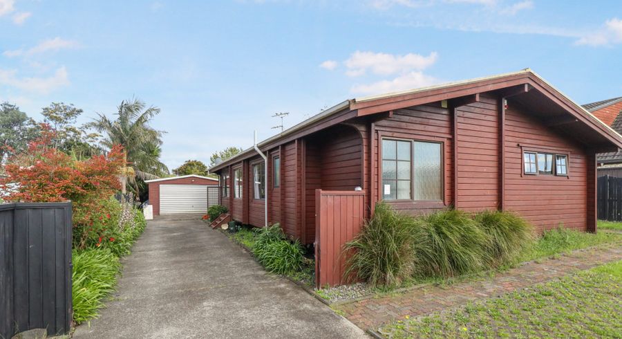  at 123 Botany Road, Botany Downs, Auckland