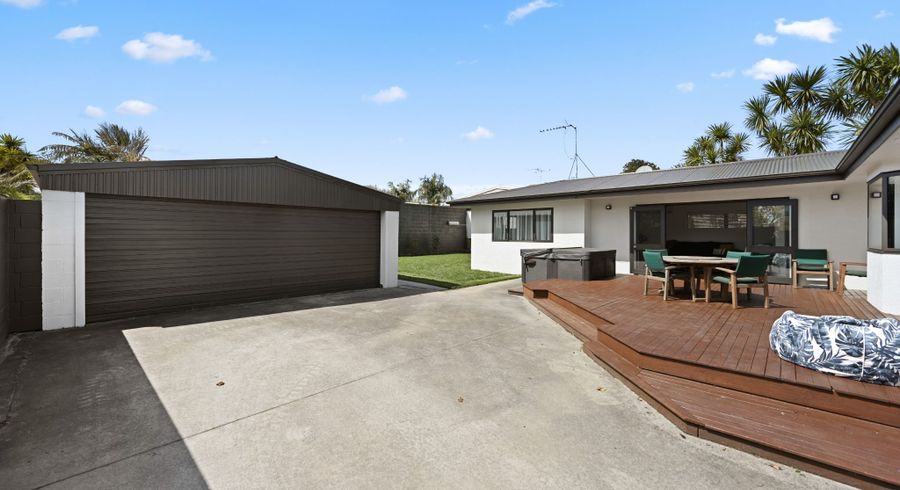  at 2/112 Beerescourt Road, Beerescourt, Hamilton, Waikato
