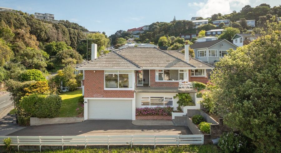  at 72 Severn Street, Island Bay, Wellington