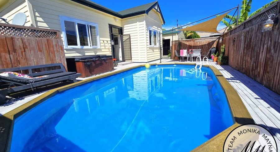  at 2 Maclaurin Street, Blockhouse Bay, Auckland City, Auckland