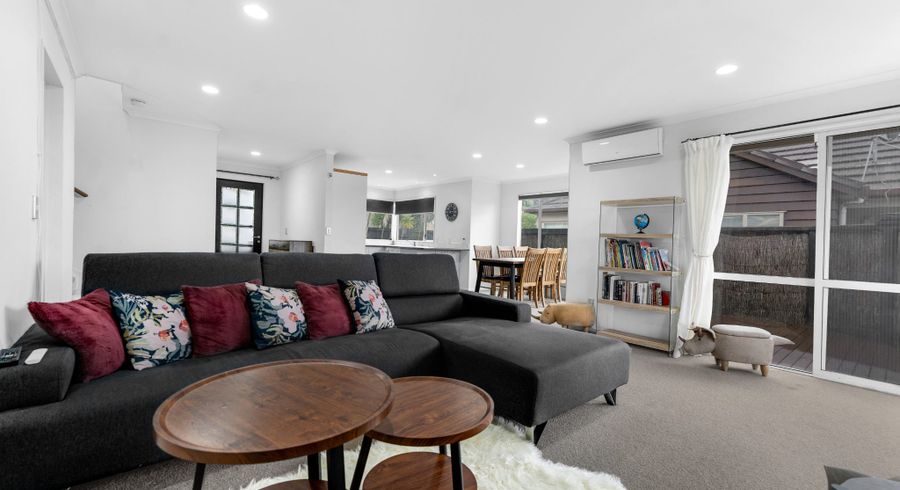  at 18 Fairfield Lane, East Tamaki Heights, Manukau City, Auckland