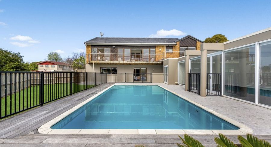  at 16 Rapallo Place, Farm Cove, Manukau City, Auckland