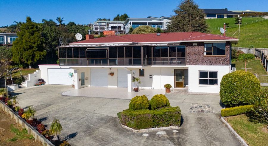  at 4 Thompson Place, Cable Bay, Cable Bay