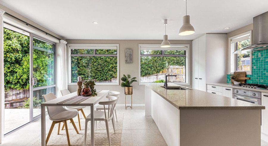 at 6A Moera Place, Stanmore Bay, Whangaparaoa