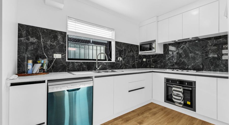  at 127E Russell Road, Manurewa, Manukau City, Auckland