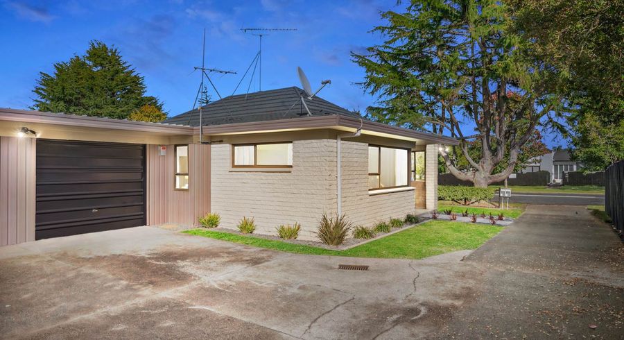  at 1/24 Beaumaris Way, Conifer Grove, Takanini