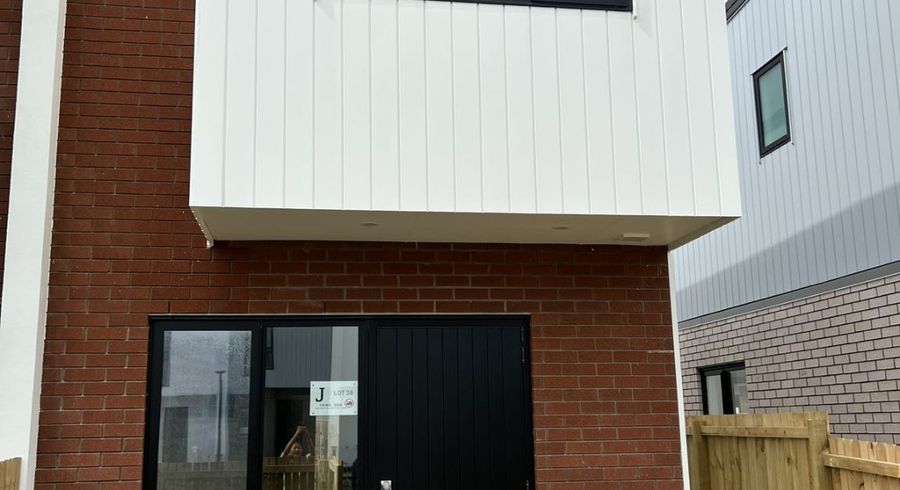  at 10 Aumarire Lane, Favona, Manukau City, Auckland