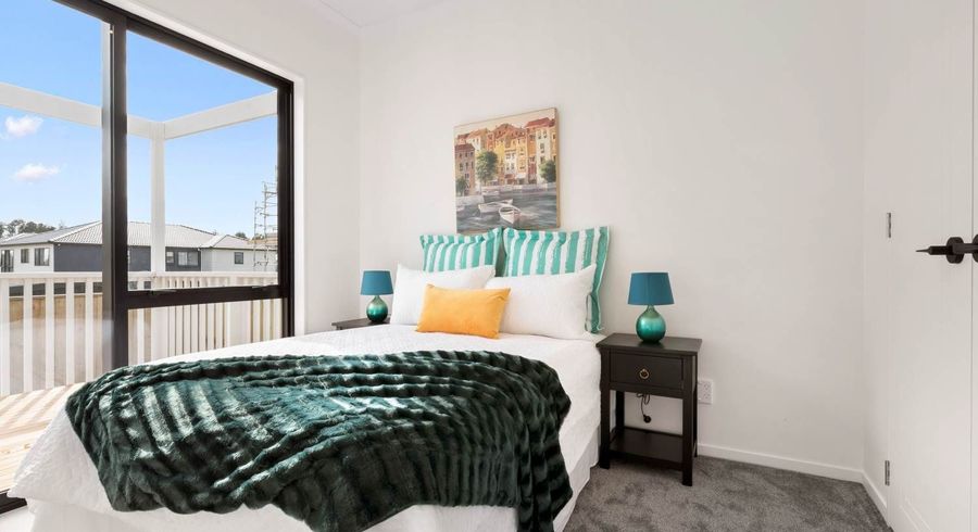  at 16 Horsefields Drive, Flat Bush, Manukau City, Auckland