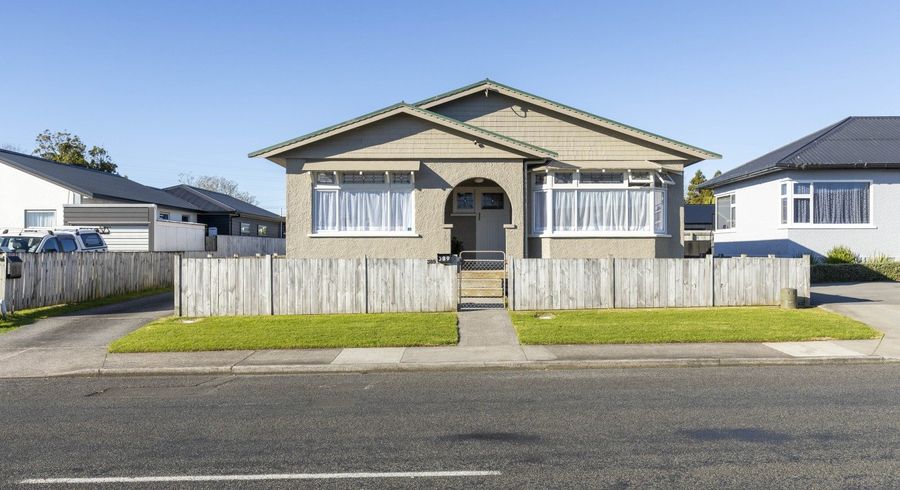  at 389 Carrington Street, Vogeltown, New Plymouth, Taranaki