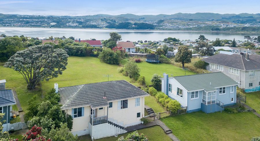  at 11 Taupiri Crescent, Titahi Bay, Porirua