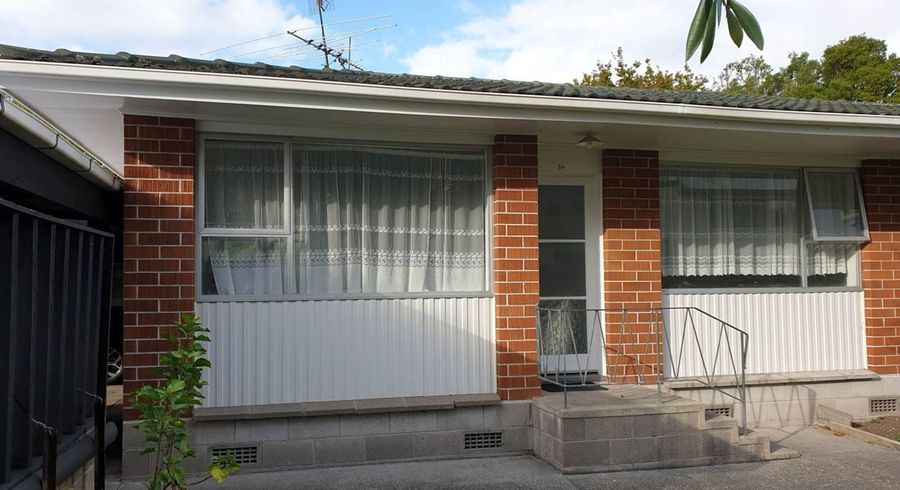  at 1/62 Lincoln Road, Henderson, Waitakere City, Auckland