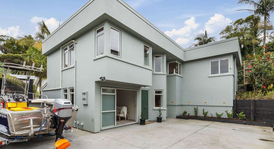  at 2/19 Kenmure Avenue, Forrest Hill, North Shore City, Auckland