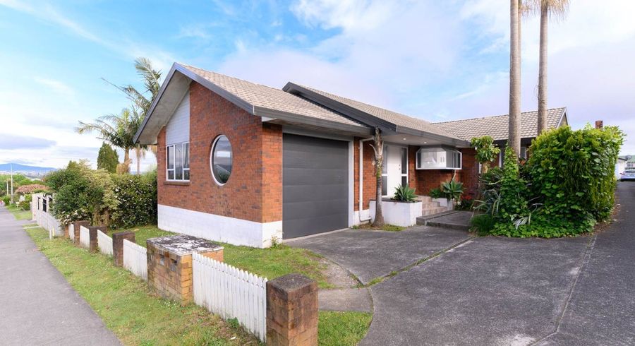  at 3/210 Edmonton Road, Te Atatu South, Waitakere City, Auckland