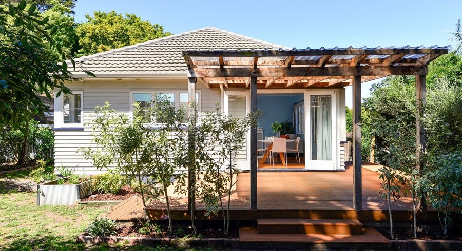  at 1 Brookfield Street, Hamilton East, Hamilton