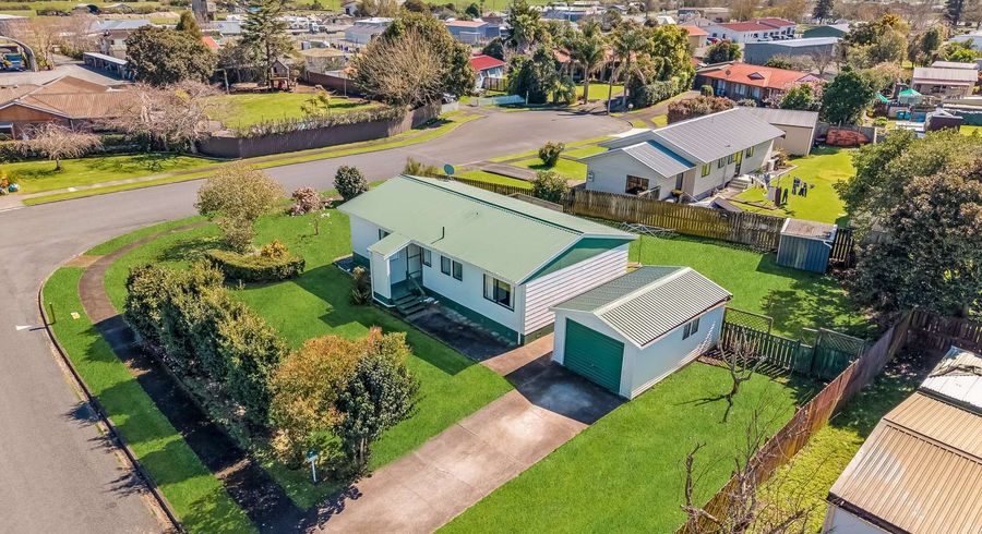  at 2 Walton Place, Ngatea, Hauraki, Waikato