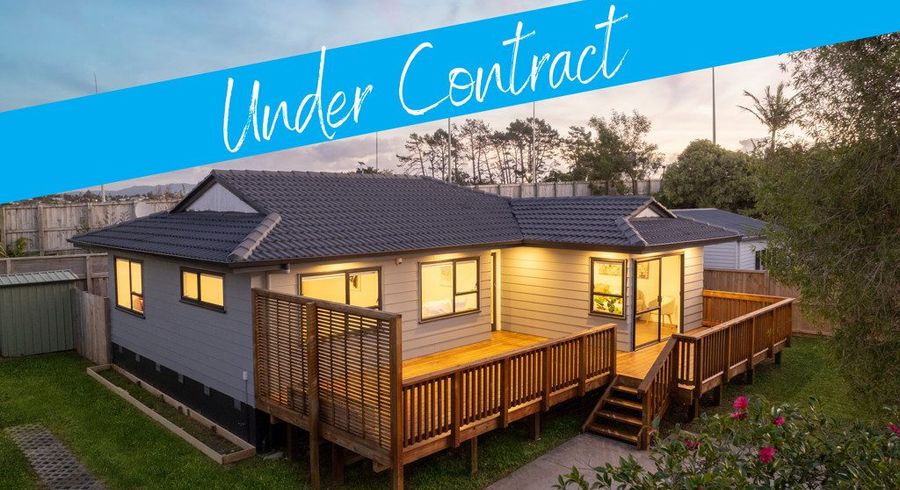  at 2/17 Landsdale Place, Massey, Waitakere City, Auckland