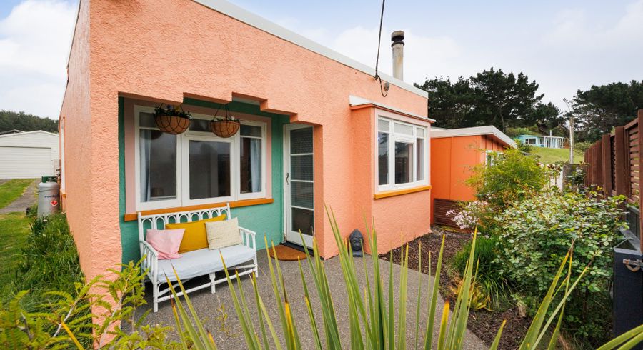  at 16 Chrystall Street, Foxton Beach, Horowhenua, Manawatu / Whanganui