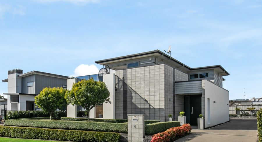  at 4 Corsica Way, Karaka, Papakura