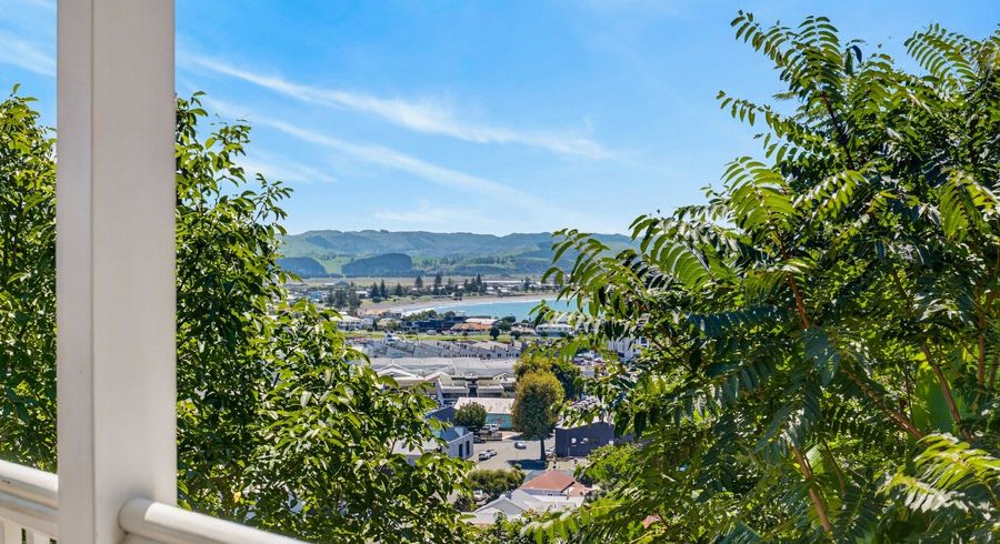  at 1 Denholm Road, Hospital Hill, Napier, Hawke's Bay