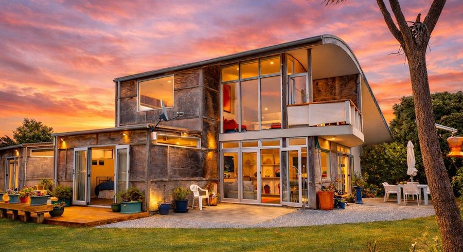  at 30 Kent Avenue, Waitarere Beach, Horowhenua, Manawatu / Whanganui