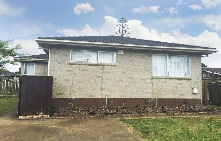  at 402 Roscommon Road, Clendon Park, Manukau City, Auckland