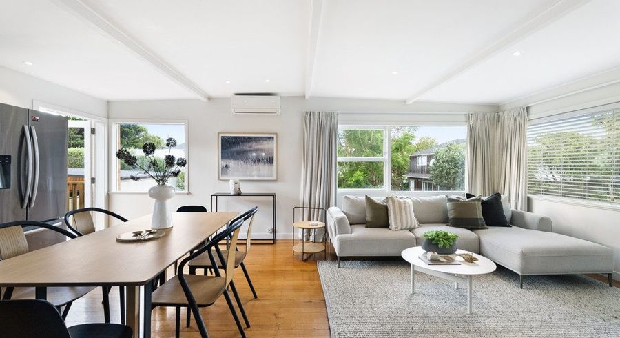  at 2/165 Queen Street, Northcote Point, Auckland