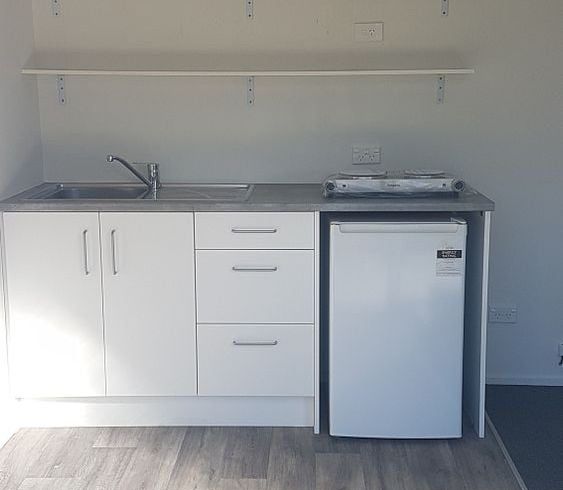  at 5 Holgate Avenue, Herald Island, Waitakere City, Auckland