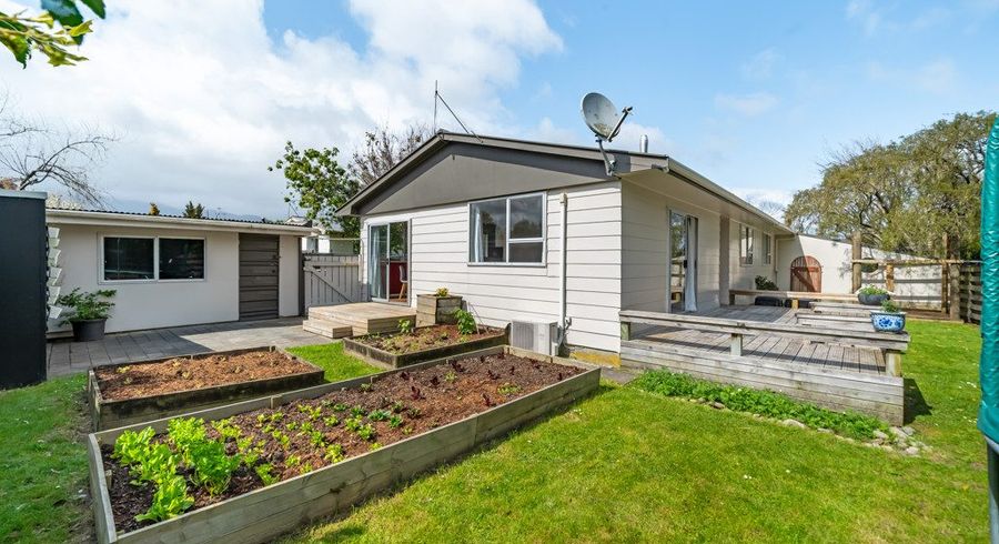  at 114 California Drive, Totara Park, Upper Hutt