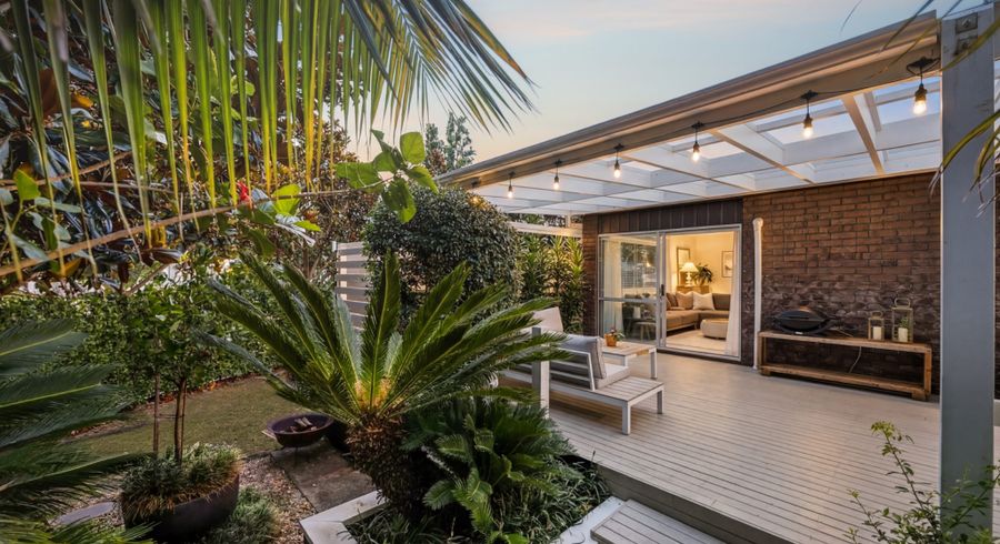  at 34 Simon Ellice Drive, Glenfield, North Shore City, Auckland