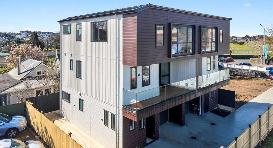  at 2/69 Green Lane East, Remuera, Auckland City, Auckland