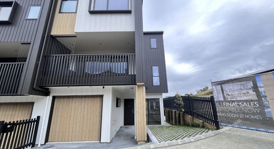  at 12 Irwin Lane, Windsor Park, North Shore City, Auckland